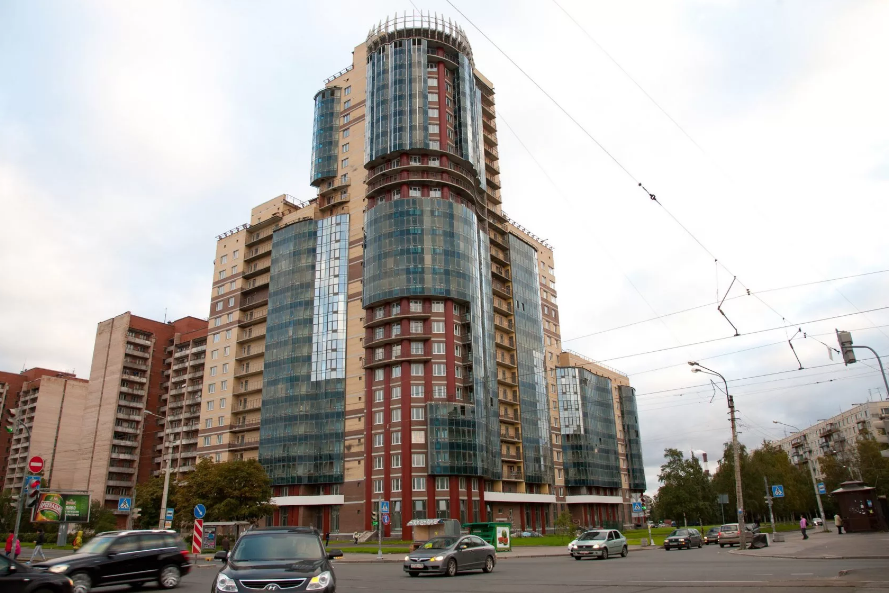 пересечение пр. Испытателей и Серебристый бульвара