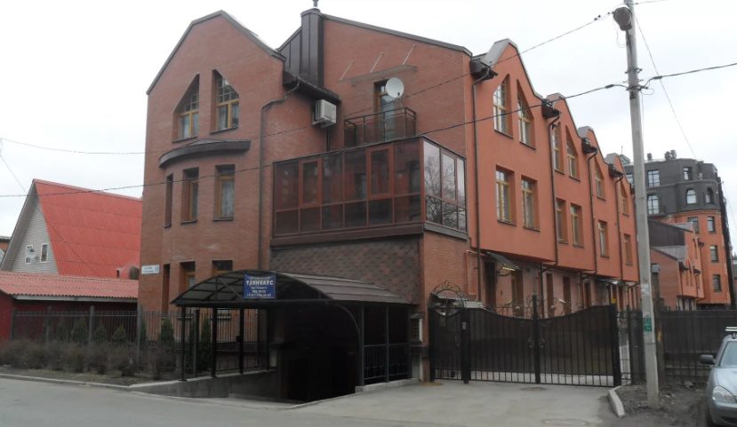 Никитинский двор